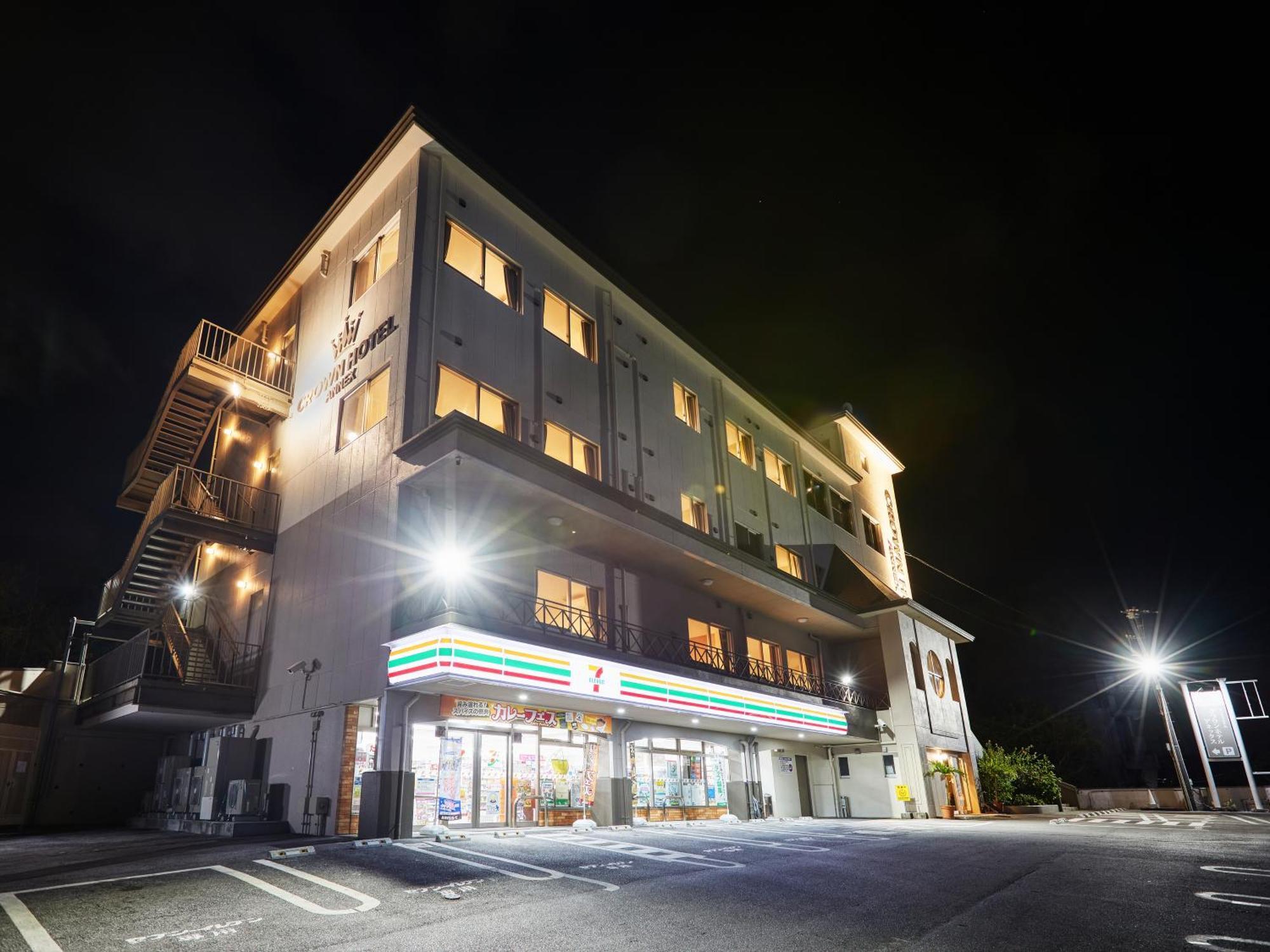 คราวน์ โฮเต็ล โอกินาวา แอนเน็กซ์ Hotel Okinawa ภายนอก รูปภาพ